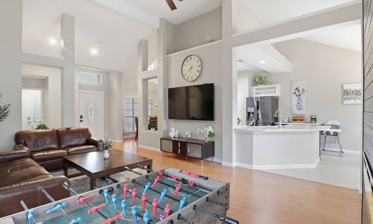 South Arlington House | 13-minutes drive to Arlington Entertainment district, 17 minutes to DFW airport