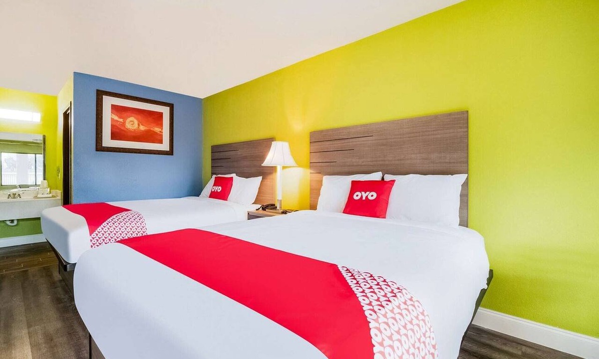 FM 1960 Apartment | 2 Queen Beds Non-Smoking