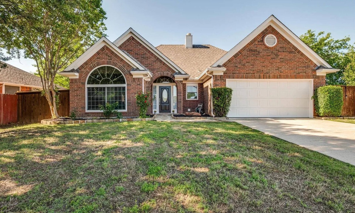 Flower Mound House | 20% OFF 3BD/2BA - Entire House - Flower Mound- FL021