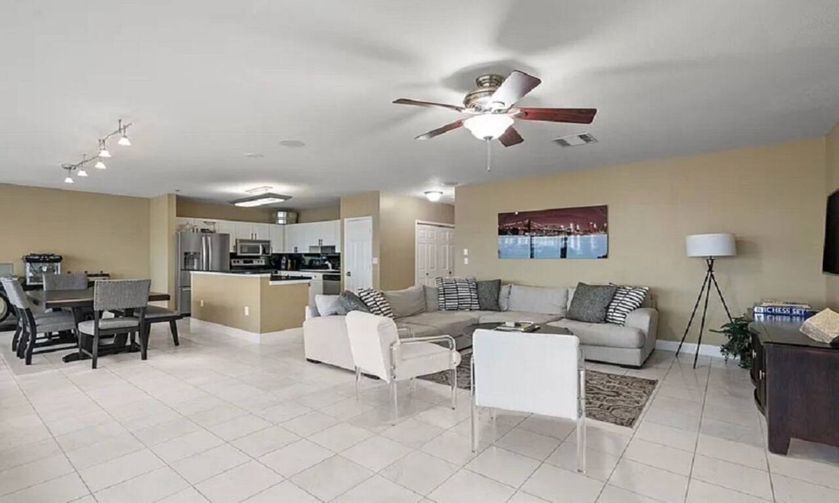 Fort Worth Condo | 3/3 Condo on Texas Motor Speedway