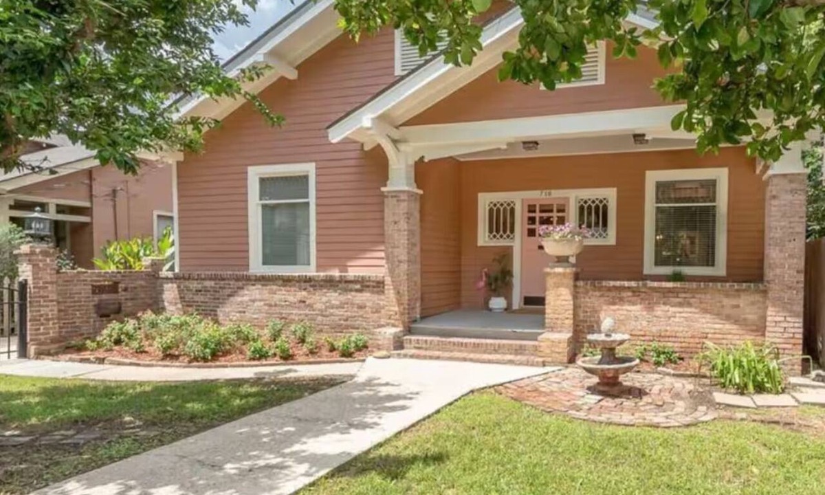 Mid City North House | 3-bedroom bungalow in Spanish Town Baton Rouge 3mi from LSU!