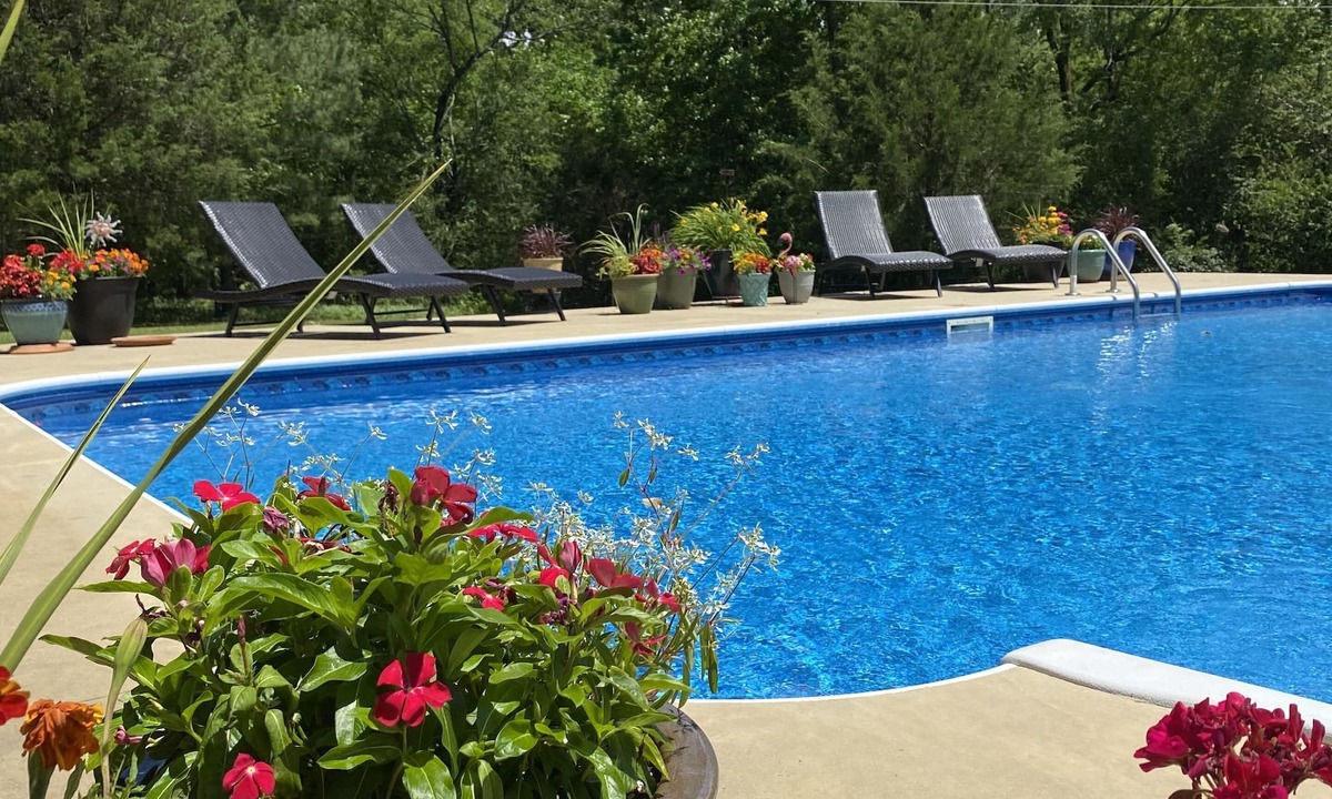 Murfreesboro House | 3 Bedroom Home Pool 2 Miles from Crater of Diamonds