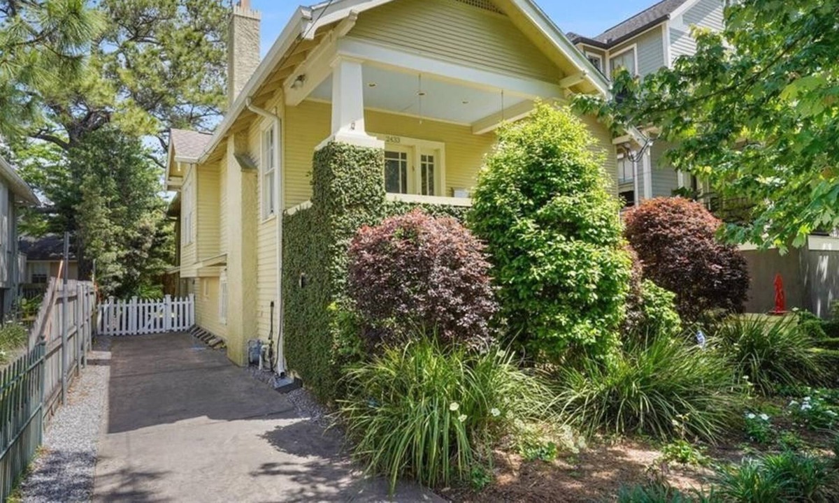 Audubon Apartment | 3 Bedroom Single family 318103 by Houzlet