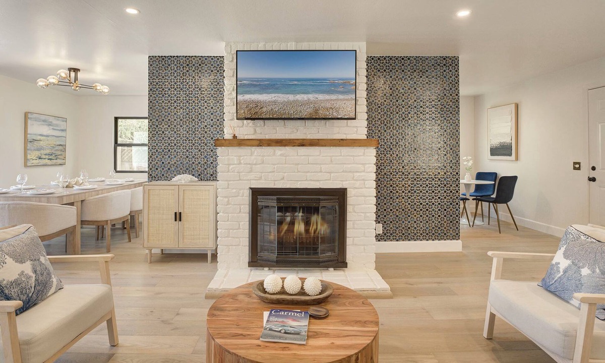 Northeast Carmel House | 3944 Seaside Bash - Central Carmel Location
