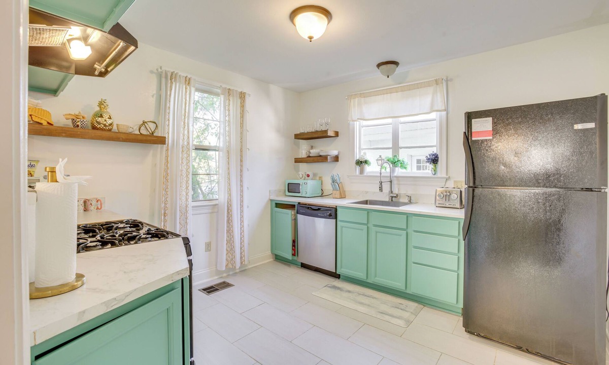 Lakeview House | 5 Mi to Caesars Superdome: Central & Bright Home!