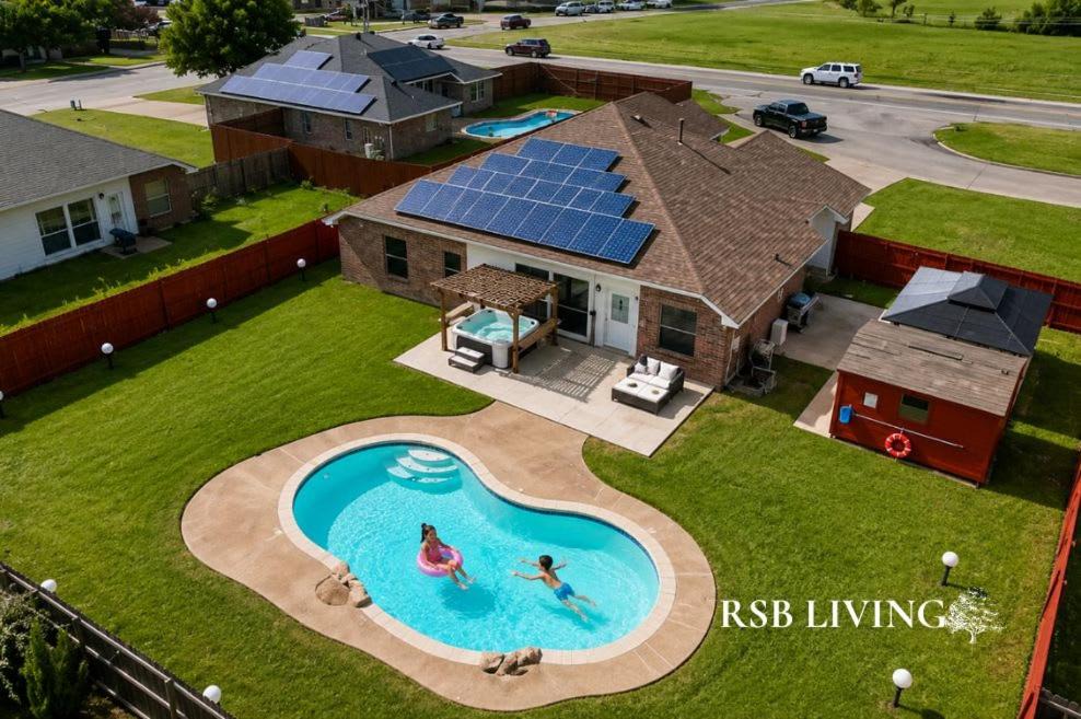 DeSoto Villa | 5BR Holiday Getaway in DeSoto with Pool, Hot Tub & Cinema