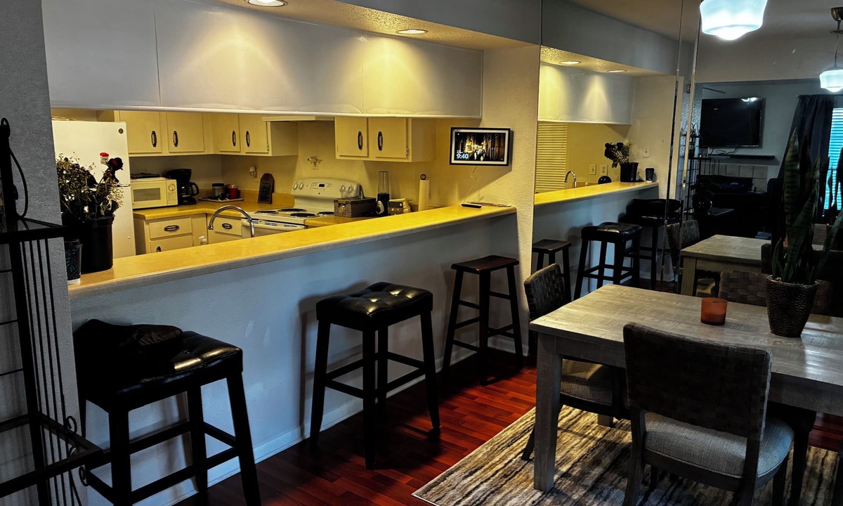 Astrodome Condo | A comfortable, restful stay designed for doctors and Medical Professionals