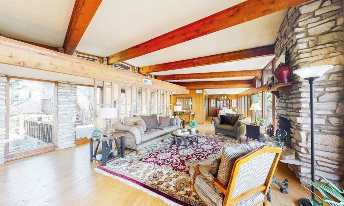 Sky Forest House | A King's View of Hill Country: Scenic Home w/End-to-End Deck