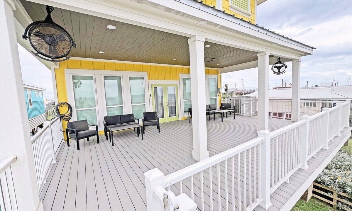 Grand Isle House | Anglers and Antlers - Beachfront - Island Realty
