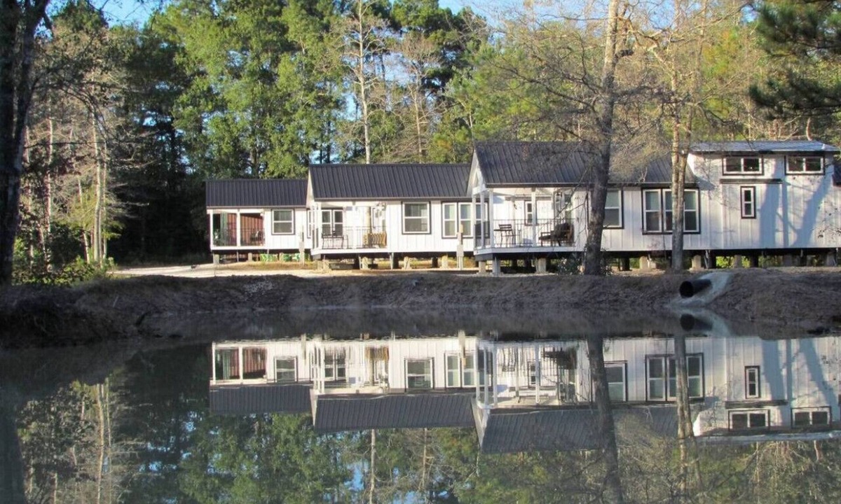 Warren House | Arrow Acres Retreat: All 3 Homes
