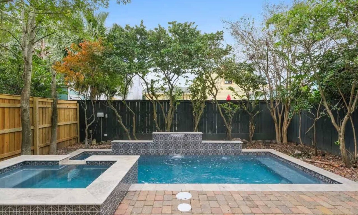 Faubourg Marigny House | Artful Oasis w/Heated Pool & Spa, Steps to FQ