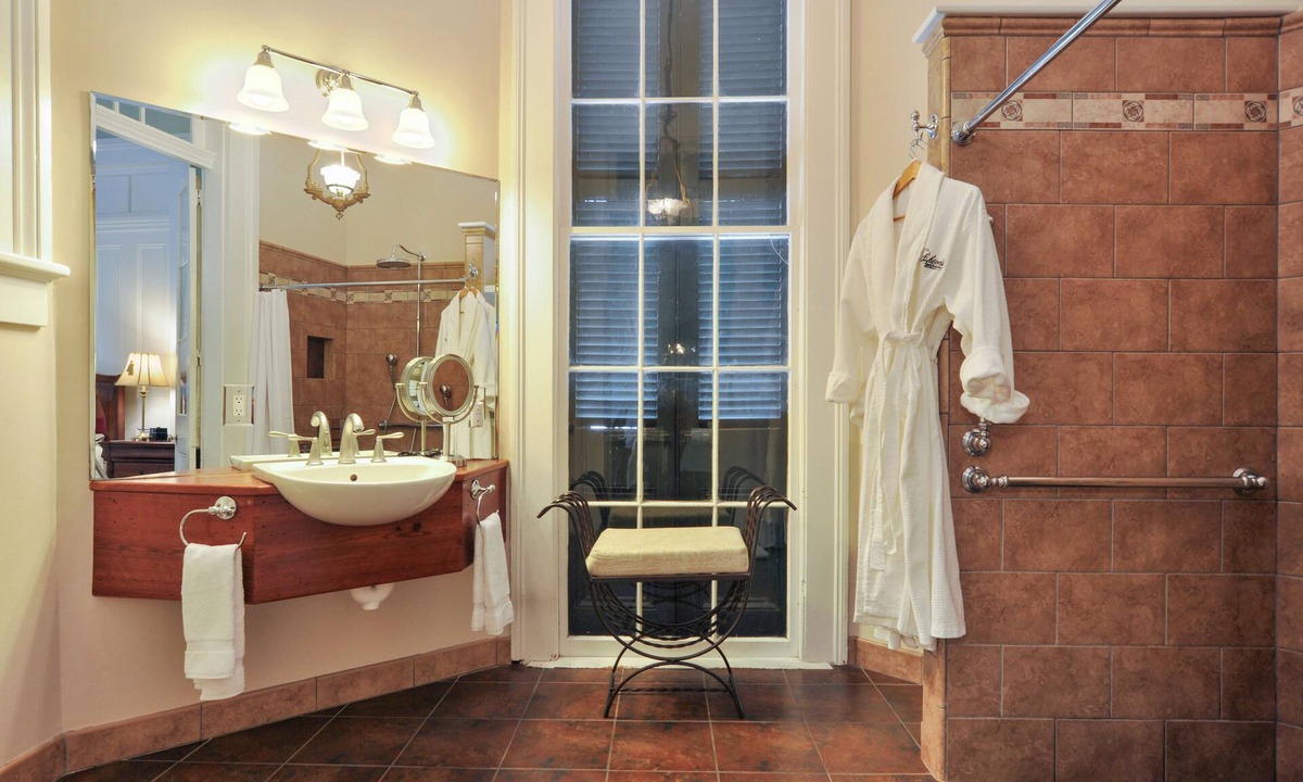Esplanade Ridge Bed & Breakfast | Ashton's Bed and Breakfast