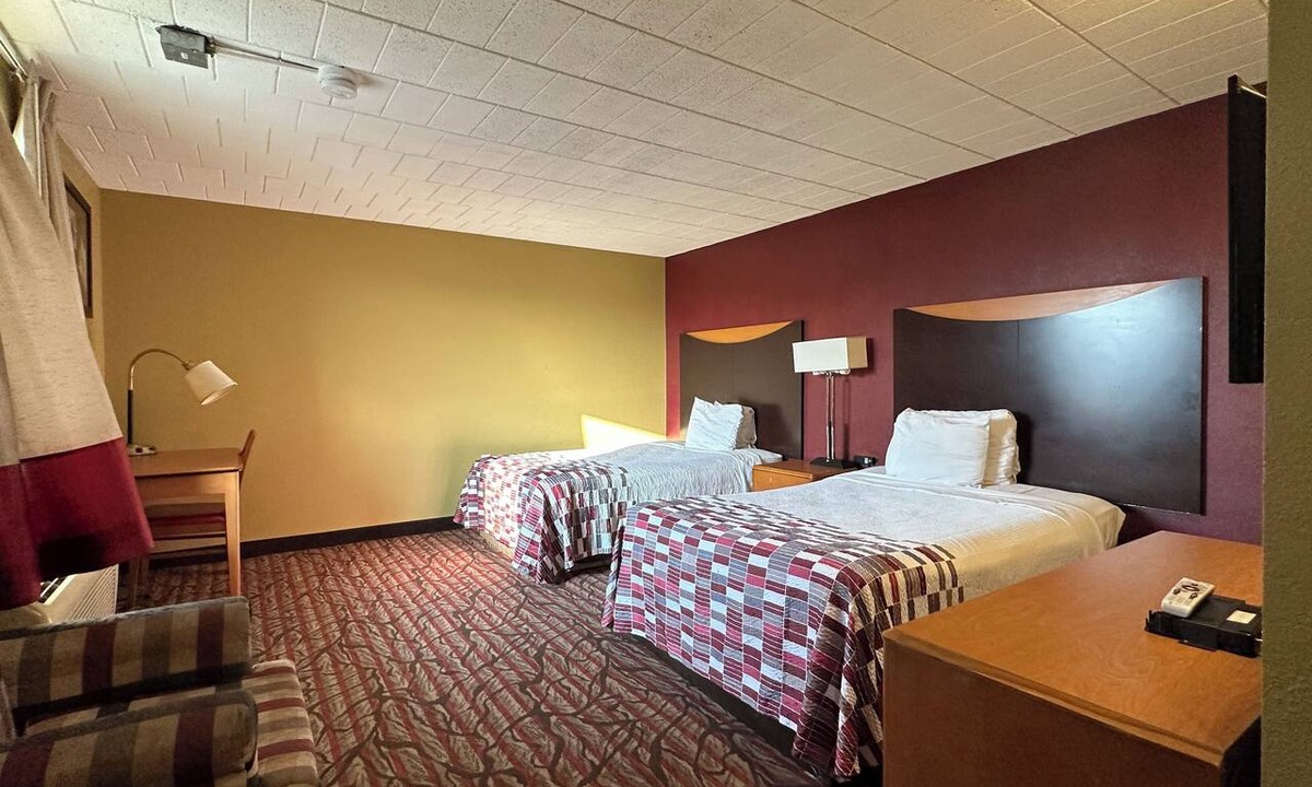 Reisterstown Station Hotel | B'more Inn