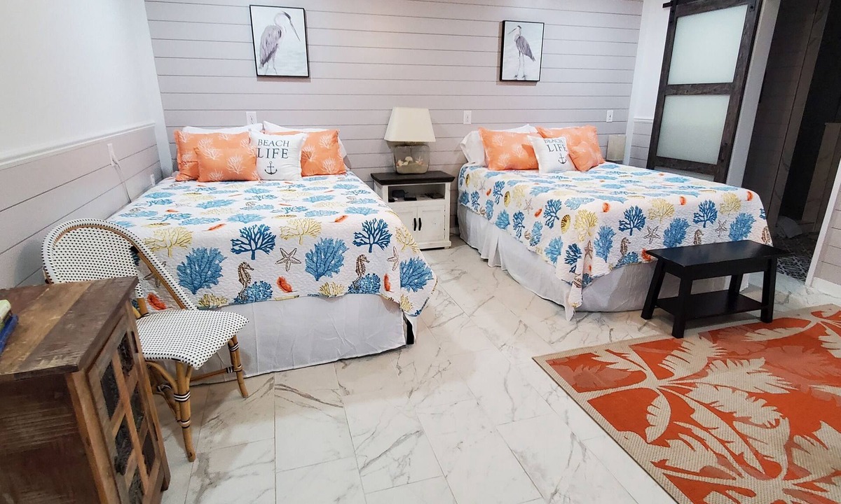 Fulton Cottage | Backyard Beach Cottage w/Boat Parking in Quiet Neighborhood - walk to the water
