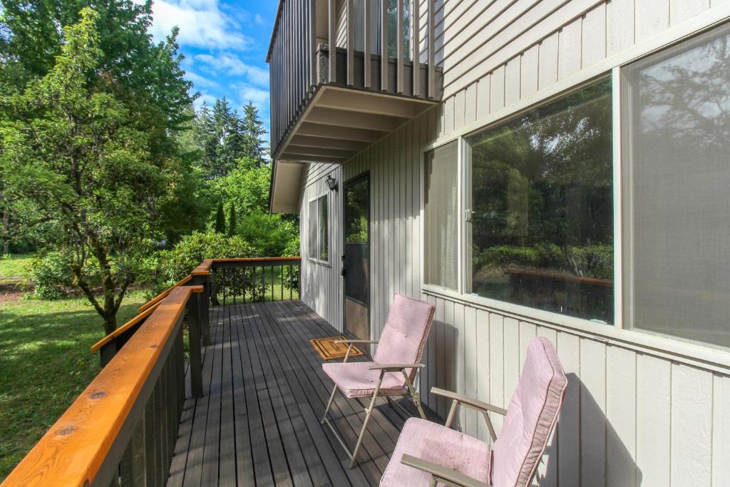 Rollingbay House | Bainbridge Tranquility