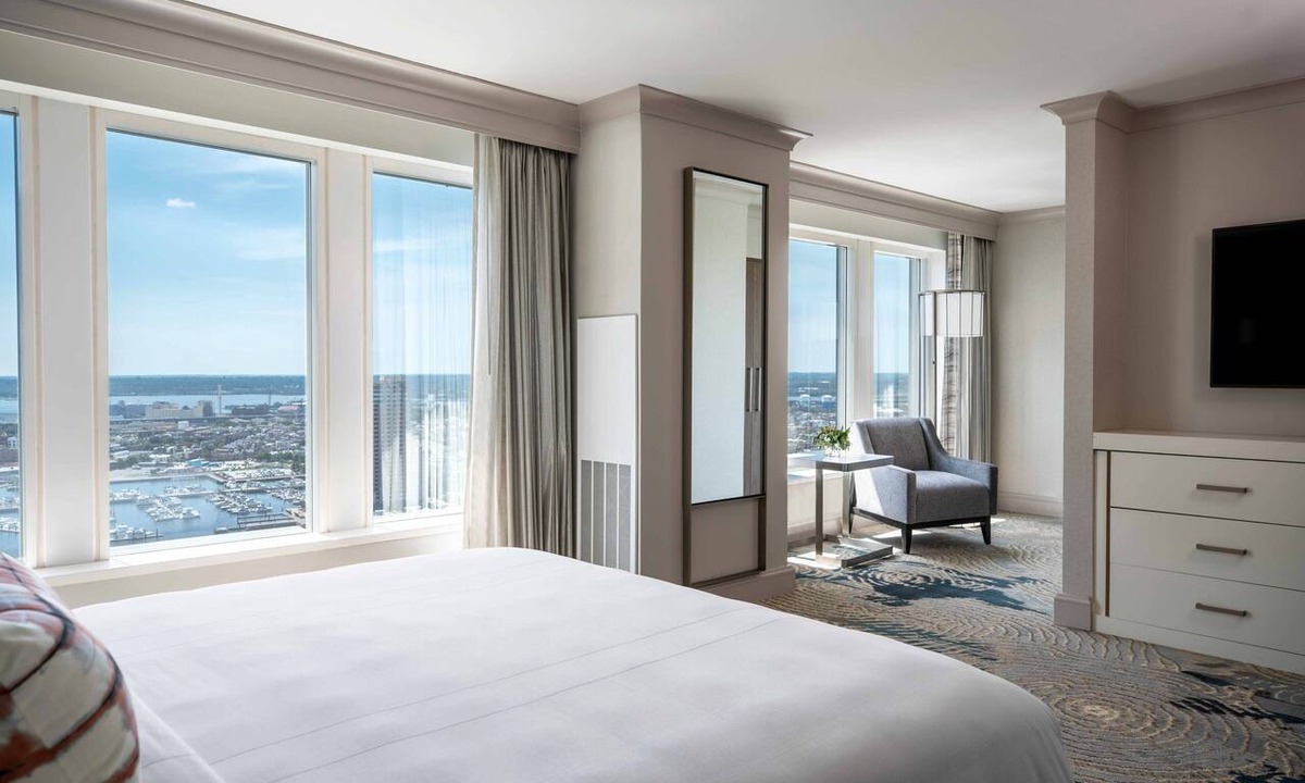 Harbor East Hotel | Baltimore Marriott Waterfront