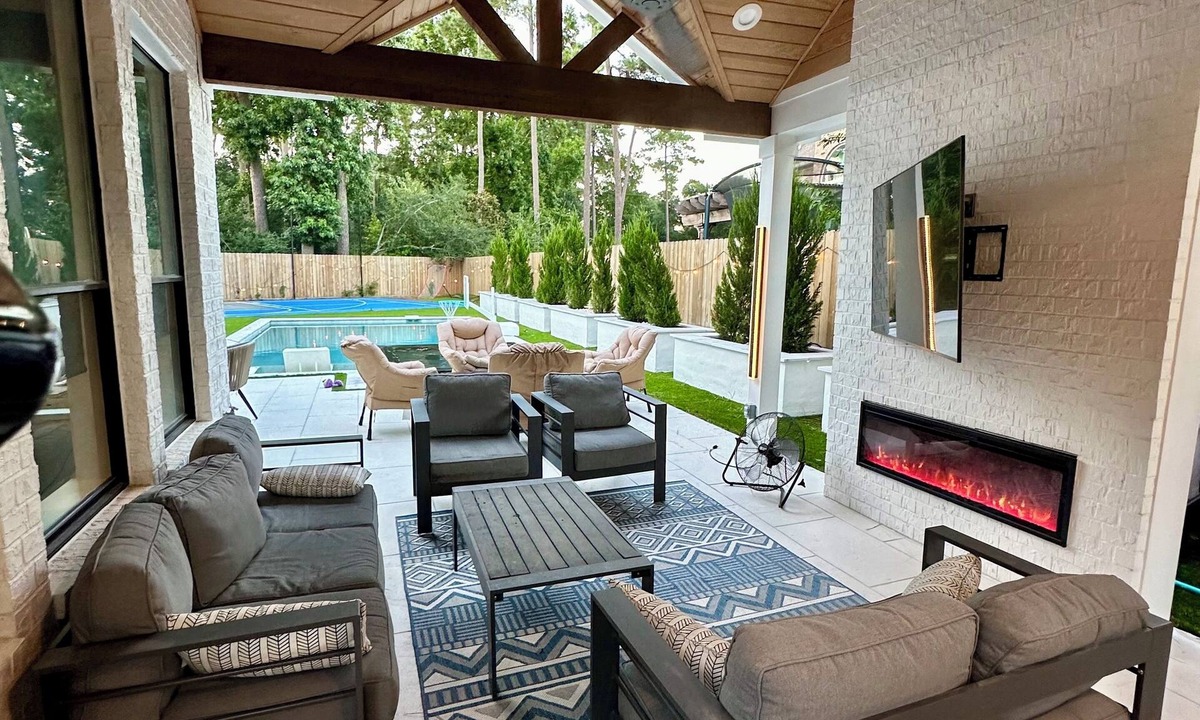 Cypress House | Basketball/Pickleball Court, Pool/Spa, Trampoline, Outdoor Kitchen, 7 Bedroom