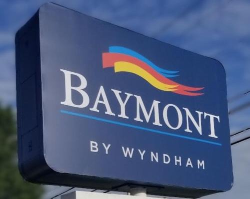 Lafayette Hotel | Baymont by Wyndham Lafayette
