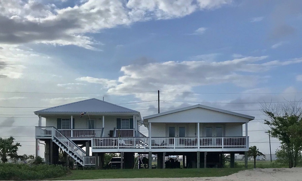 Grand Isle House | BEACHFRONT CAMP ON QUIET END OF ISLAND. WELCOME TO OUR PARADISE!