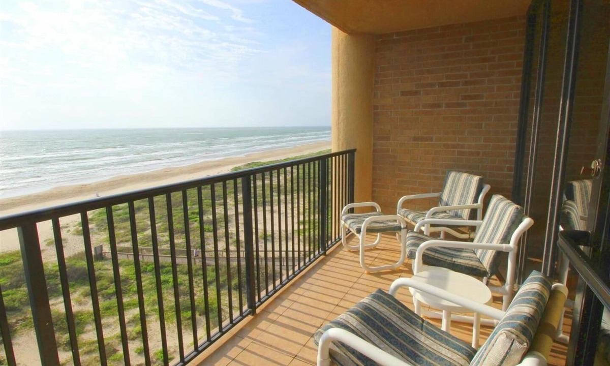South Padre Island Condo | Beachfront Condo, Top Floor, Fantastic Views!