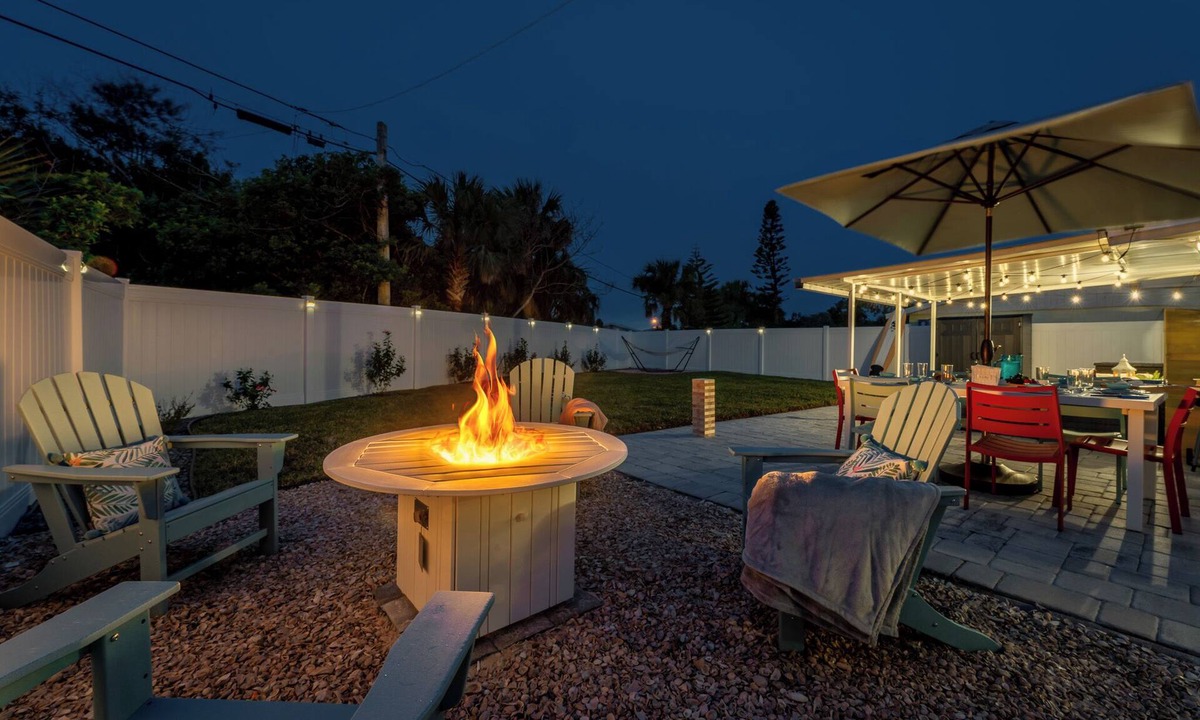 O'byrne House | Beachside Bliss: Step2Beach, Firepit, BBQ, Hammock Surfboard, Coffee, fast wifi