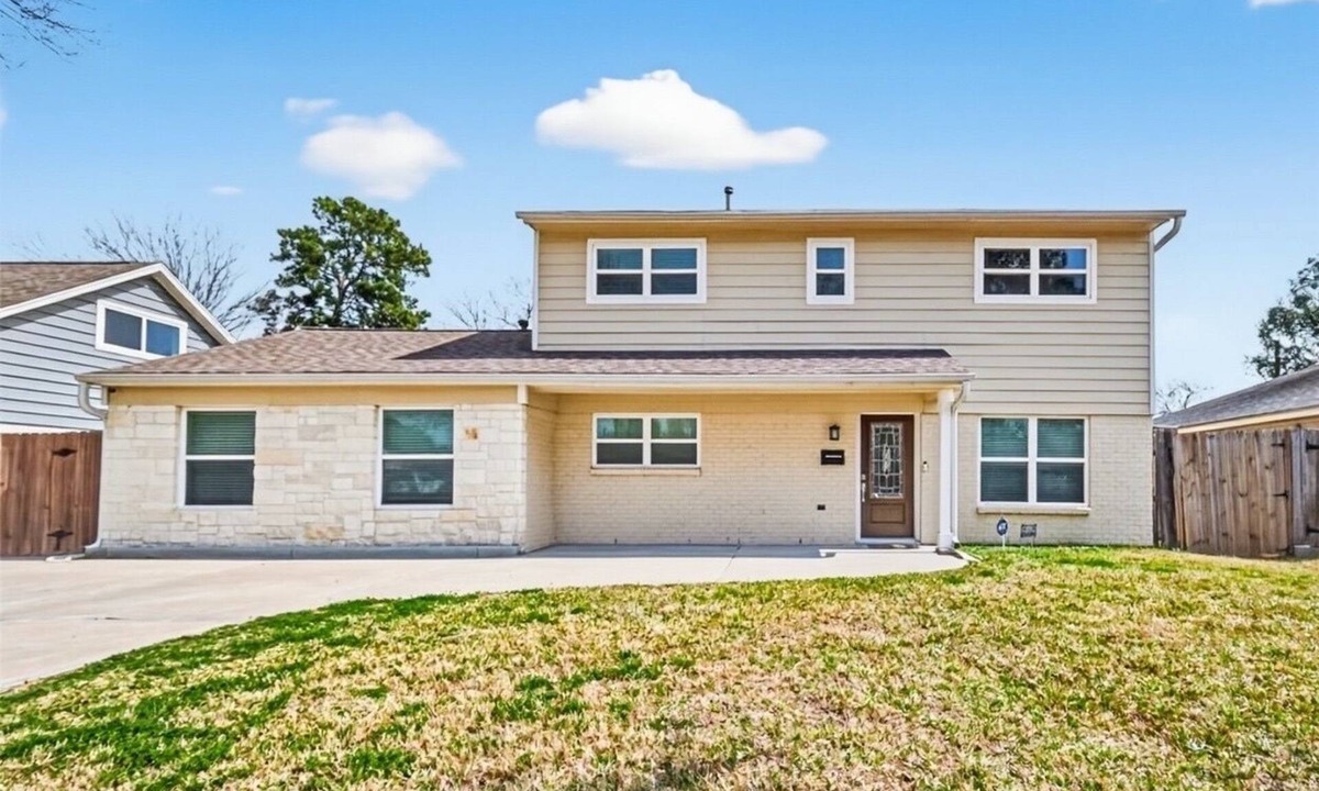 Spring Branch West House | Beautiful 3-bedroom house with AC in fantastic Houston neighborhood