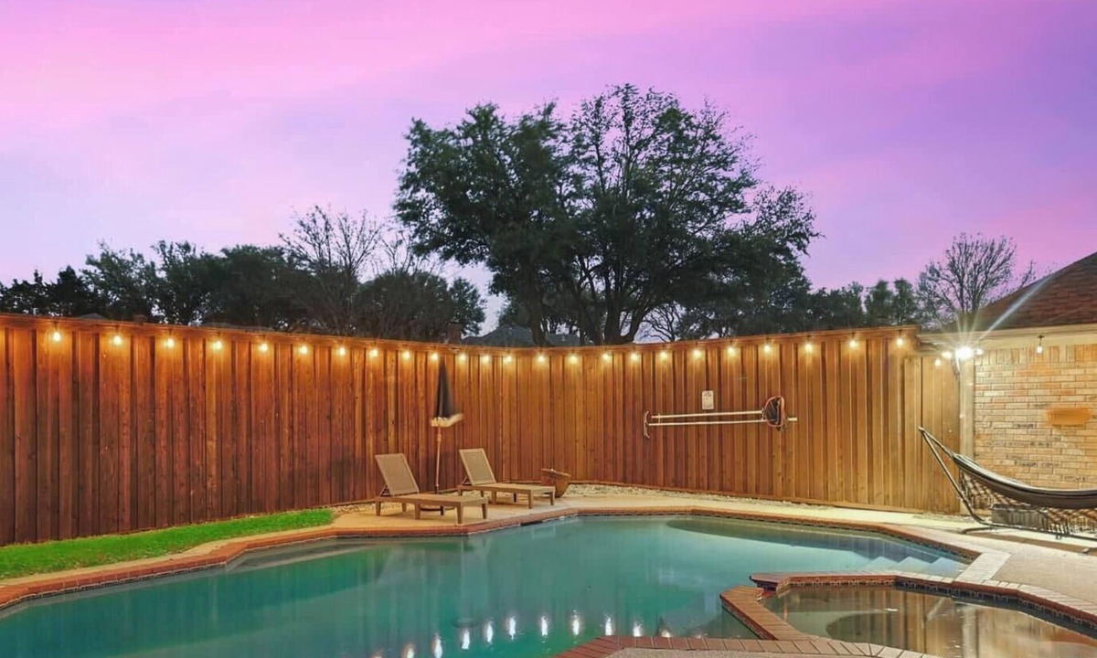 DeSoto House | Beautiful 5BR/2BA DeSoto Home w/Private Pool — Family Ready