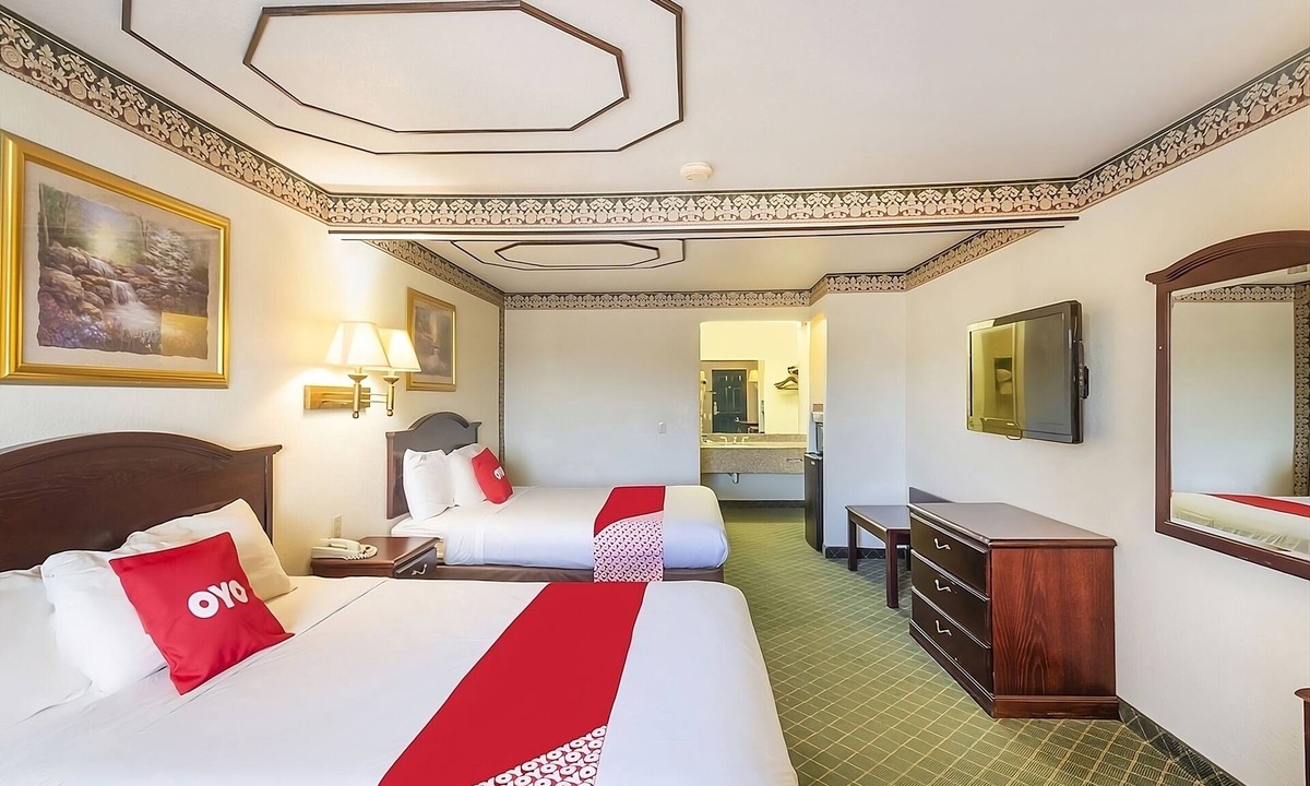 Three Rivers House | Best Place to Stay in Texas! 3 Great Units, Pet-Friendly, Outdoor Pool!