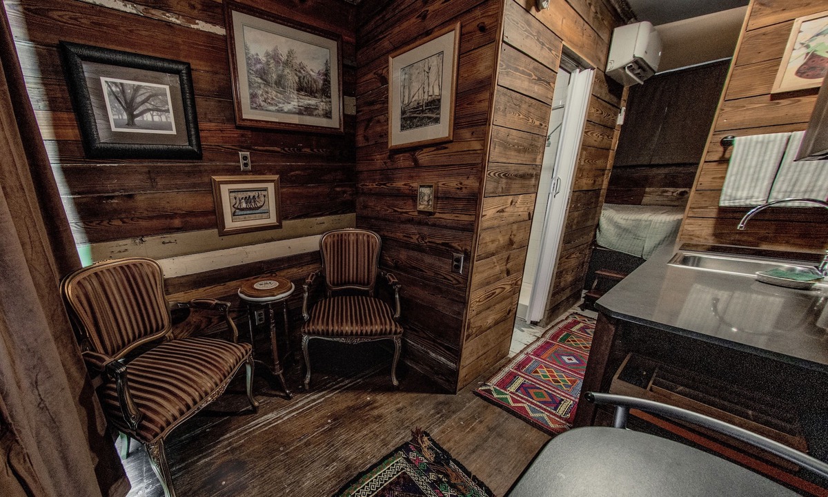 Cedars Villa | Bohemian Container Tiny Home centrally located in The Cedars artist neighborhood