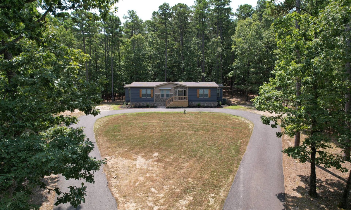 Royal Cabin | Cabin K, Beautiful 3 bedroom Cabin On Lake Ouachita!