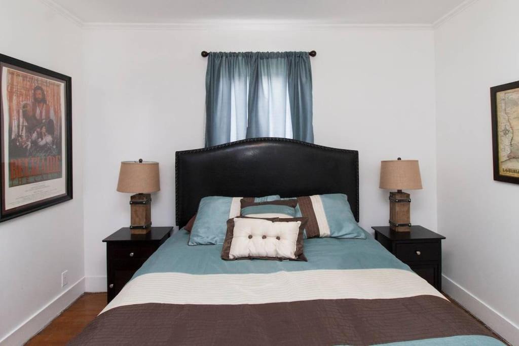 Downtown Hostel | Cajun Stays - Cajun Hostel II - The Brown Room