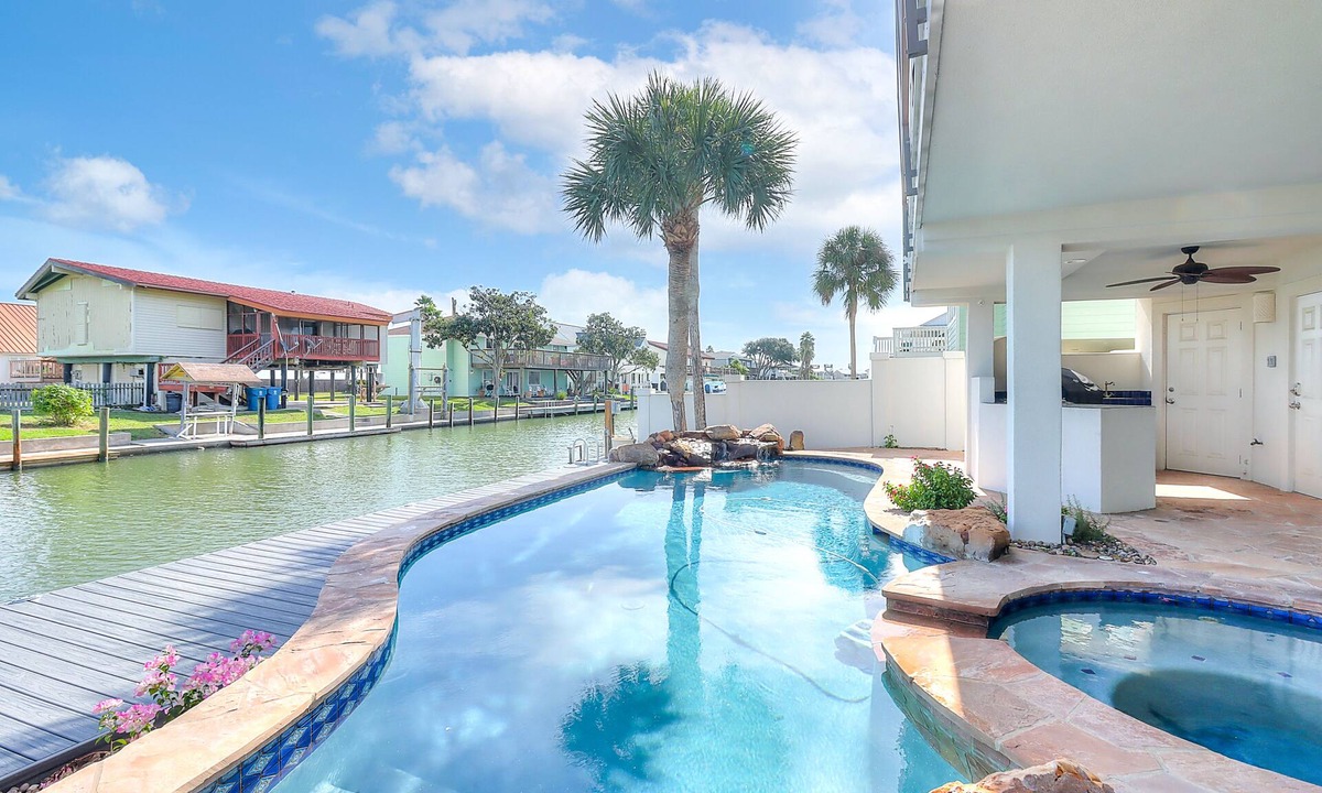 Key Allegro House | Canal-front home with saltwater pool, pool spa, kayaks, dock, & casita