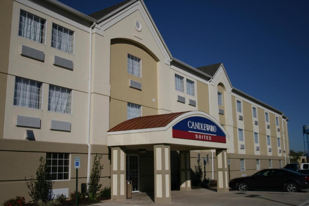 Sulphur Hotel | Candlewood Suites Lake Charles-Sulphur by IHG