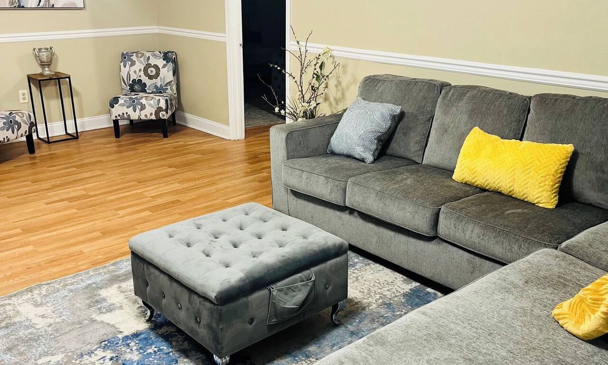 Broadmoor House | Charming 3-Bedroom 2 Bathroom House In Uptown New Orleans