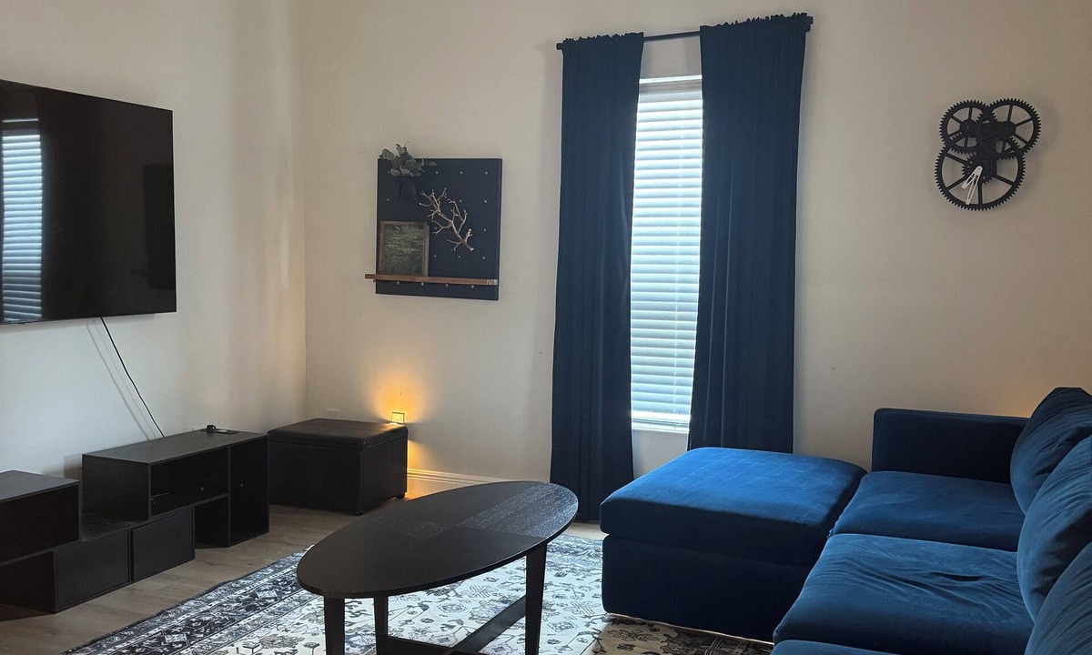 Eastside Promise Neighborhood House | Charming 3-bedroom historic home minutes from Riverwalk in San Antonio, TX