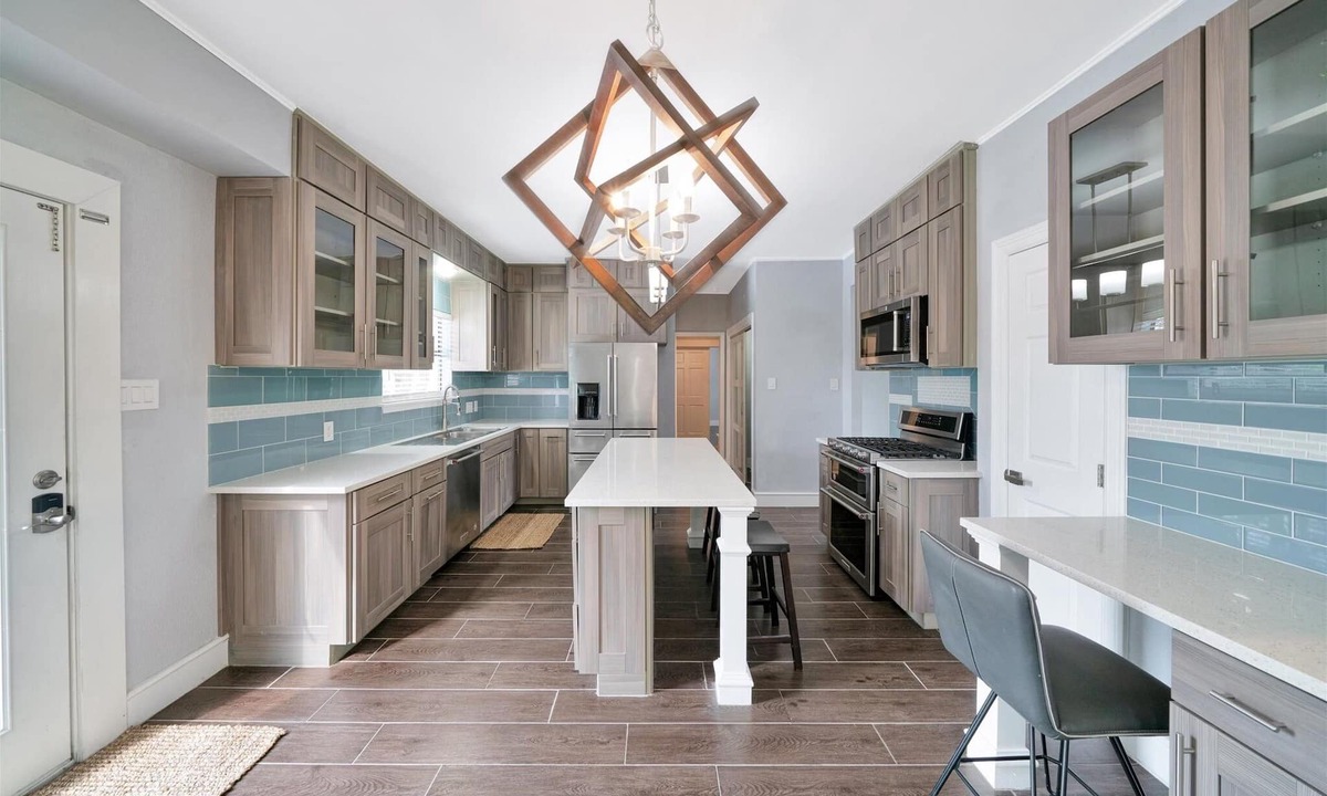 Travis Settlement House | Charming 4-bedroom house with scenic views in enchanting Spicewood!