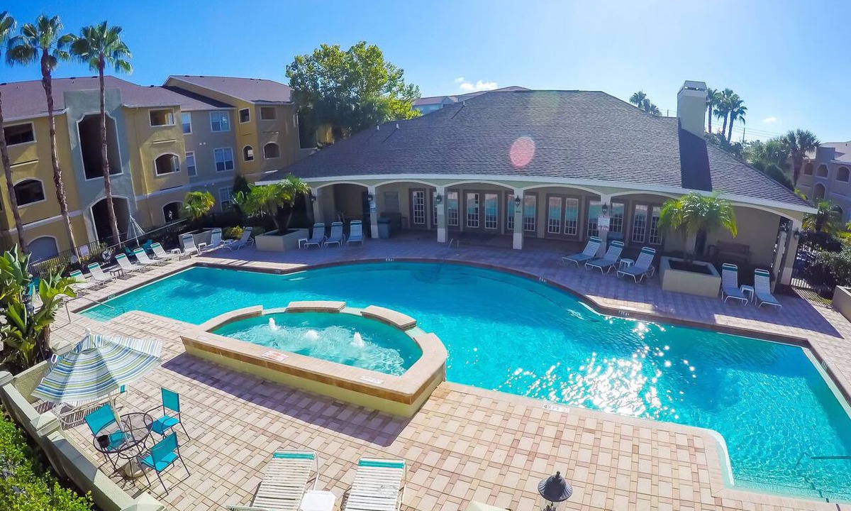 Clearwater Condo | CHARMING CONDO MINUTES FROM GORGEOUS BEACHES & LOTS OF ATTRACTIONS