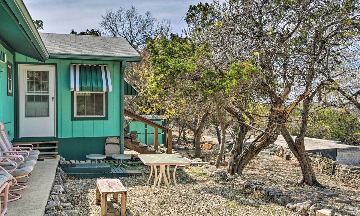 Ingram House | Charming Ingram Home w/Yard & Furnished Patio!