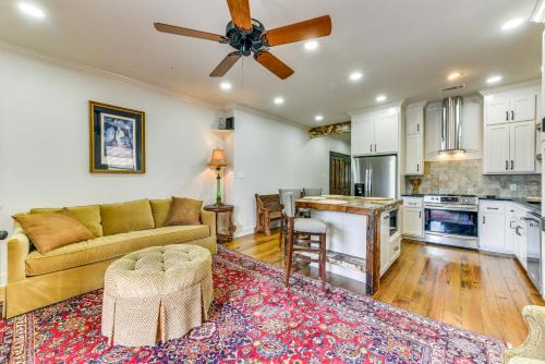 New Roads Apartment | Charming Louisiana Getaway w/Furnished Balcony!