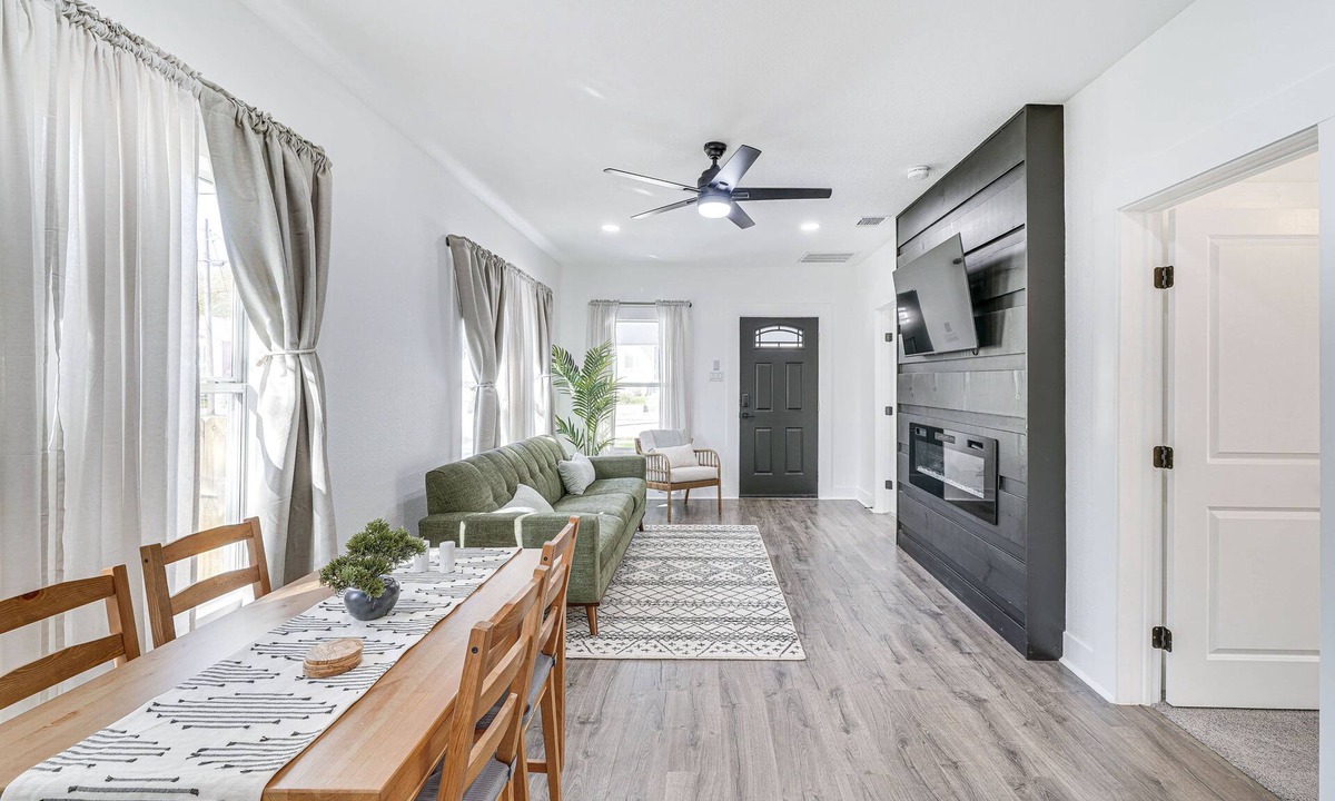 Nevada Street House | Charming San Antonio Home ~ 2 Mi to The Alamo!