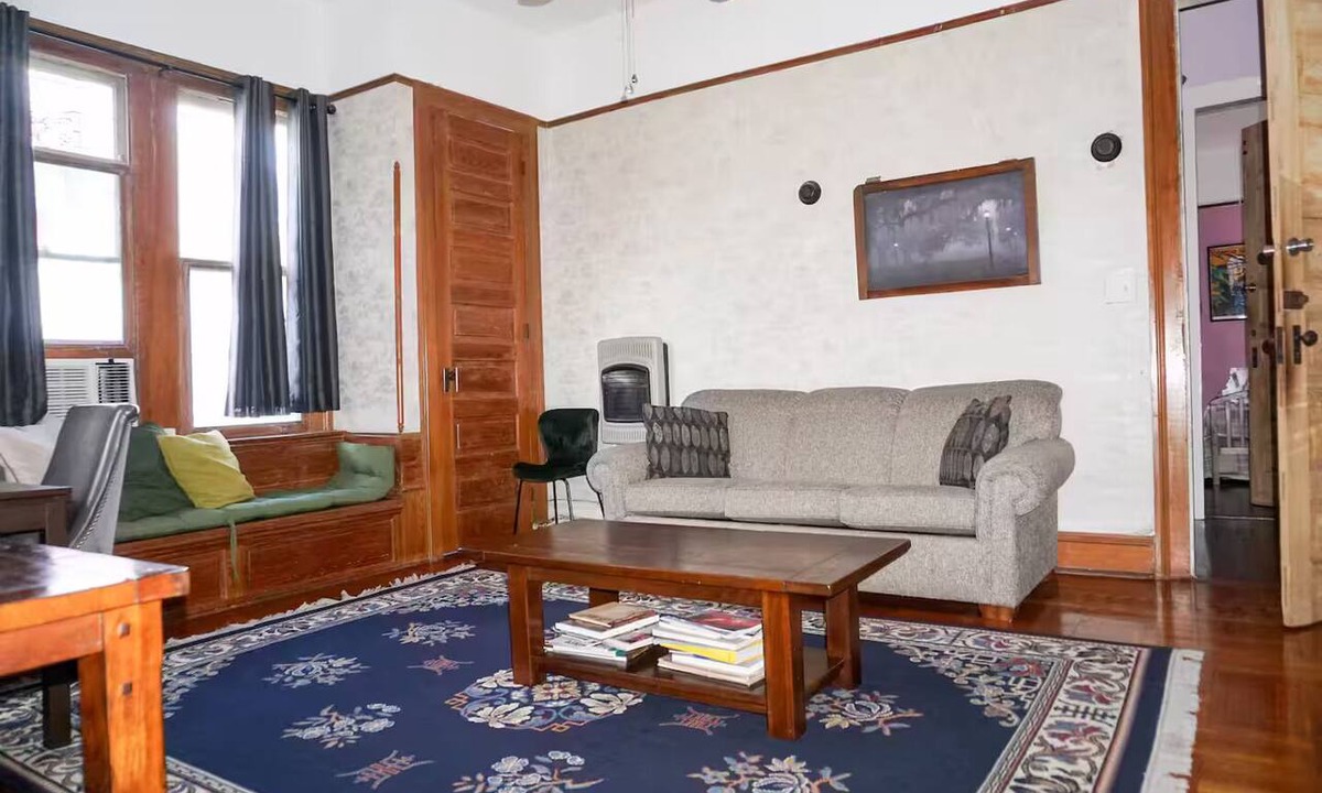 Carrollton Apartment | Chateau Lola 25-NSTR-01-504