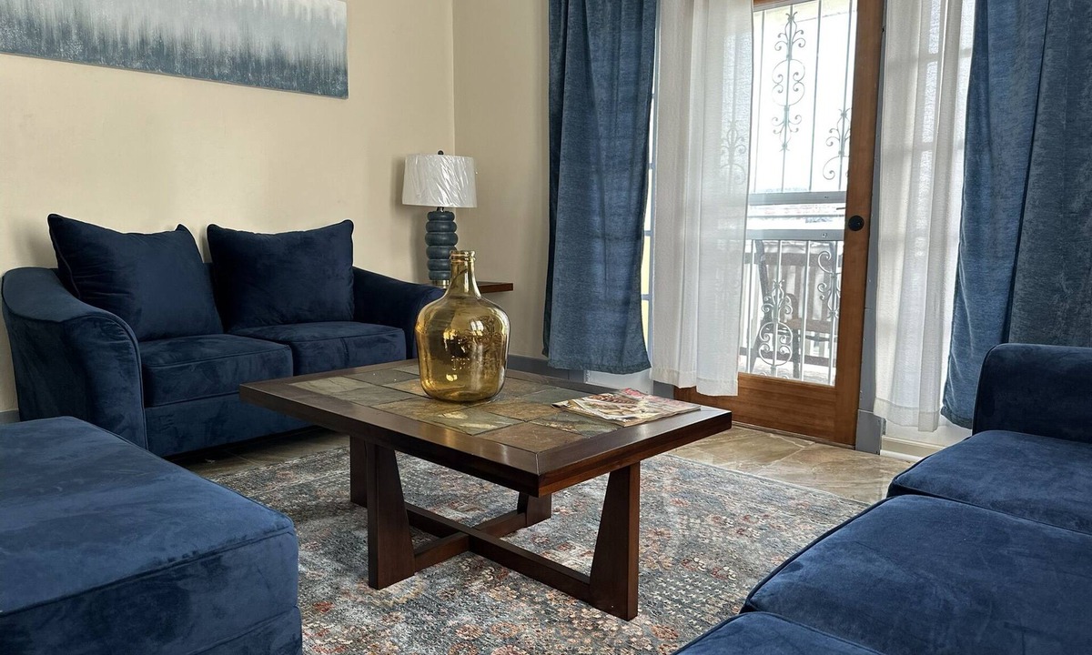 Uptown Historic District House | Close to everything that you will need and very safe.