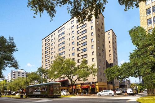 Faubourg Lafayette Resort | Club Wyndham Avenue Plaza