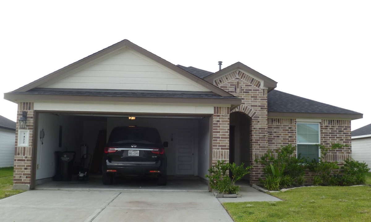 Iowa Colony House | Comfortable 3BR Retreat in Arcola - Near Houston and Beaches