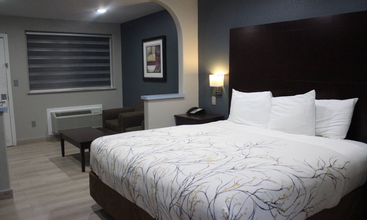 Cotulla Hotel | Cotulla Executive Inn