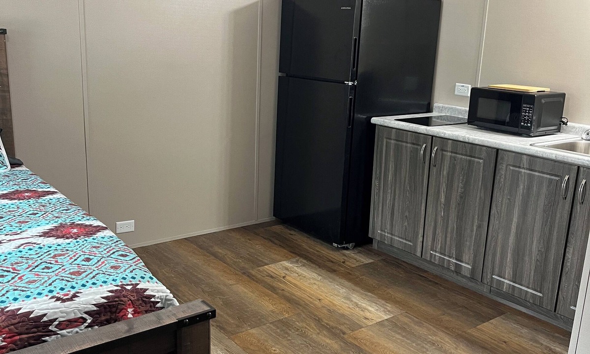 Sweeny Cabin | Cozy 1-bedroom lodge with AC in fabulous Sweeny