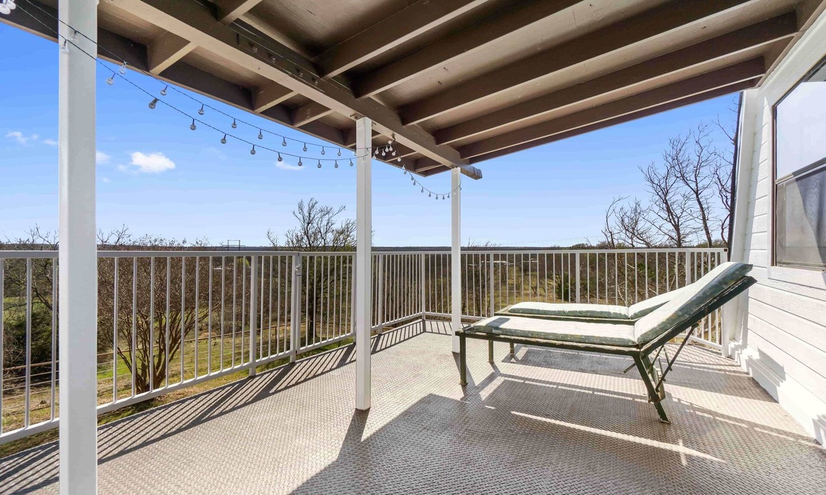 Weatherford House | Cozy Cottage just 15 Mins North of Downtown Weatherford!