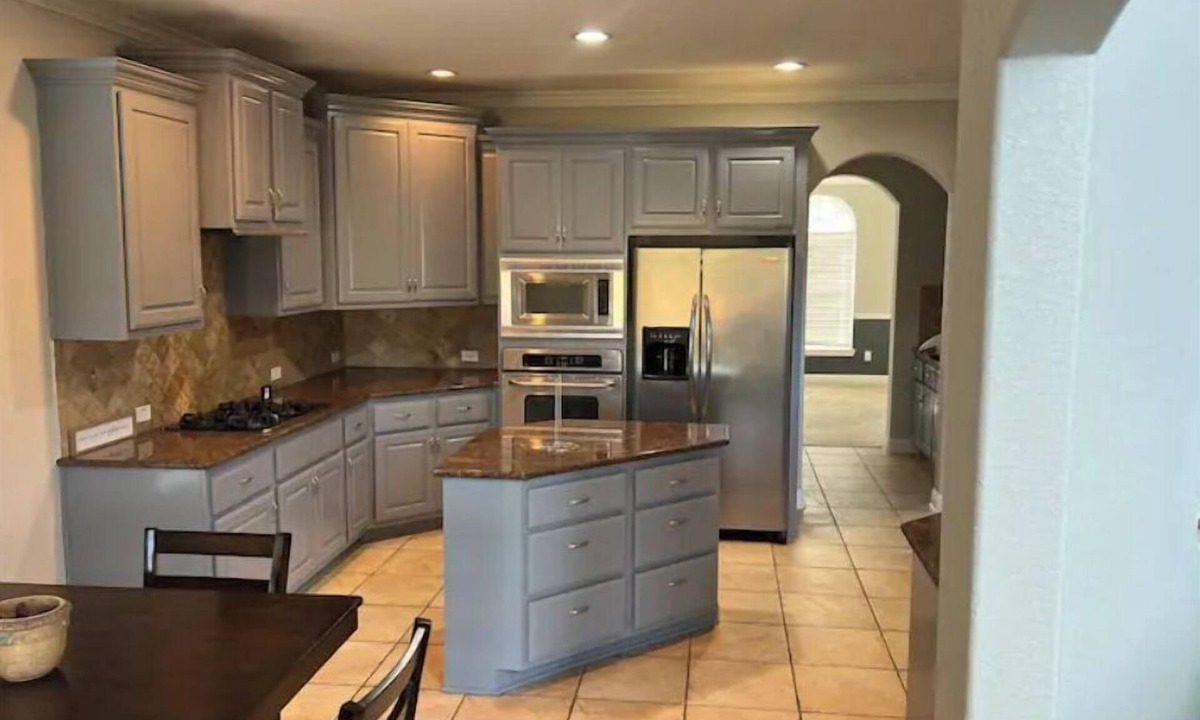 Sienna Village Of Waters Lake House | Cozy five bedroom home game room theater Room