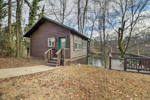 Wilburn Apartment | Cozy Heber Springs Cabin w/Deck & Dock!