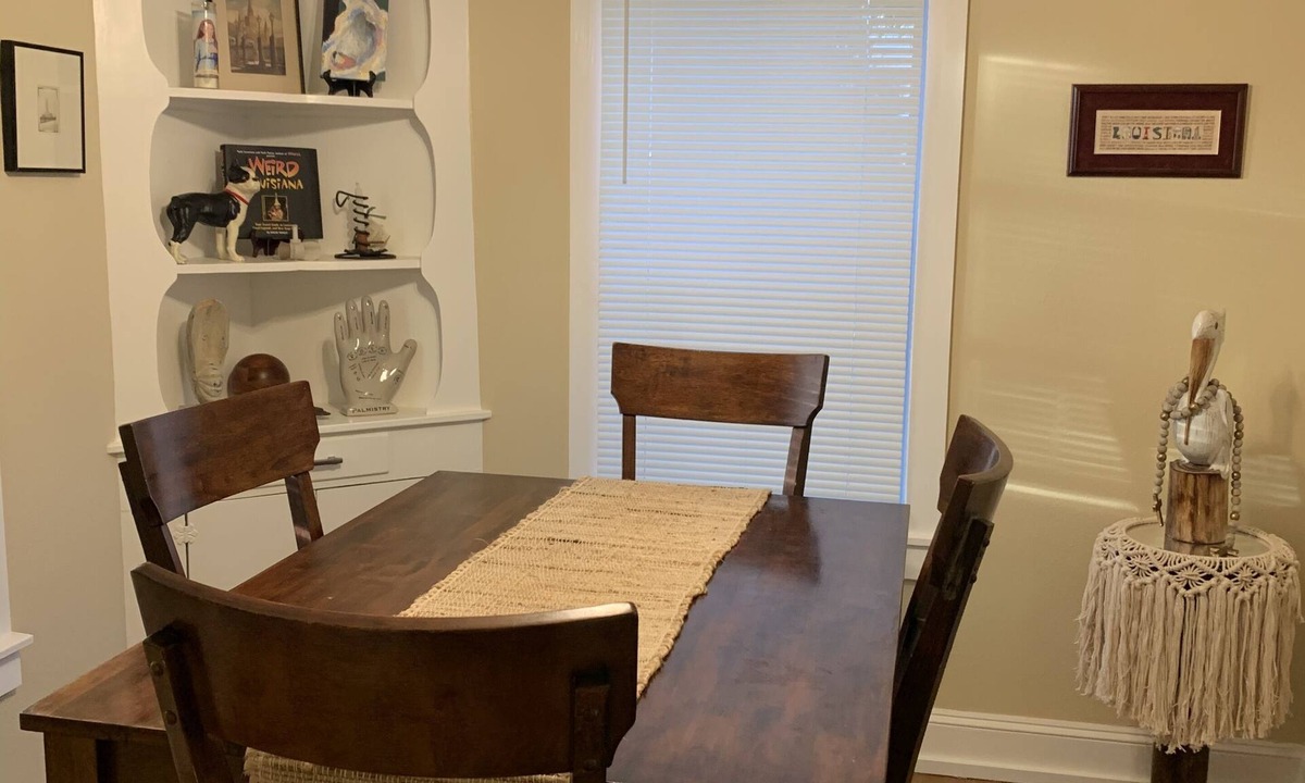 Bossier City Apartment | Cozy Loft Apartment.Safe quiet area. Great for singles or couple